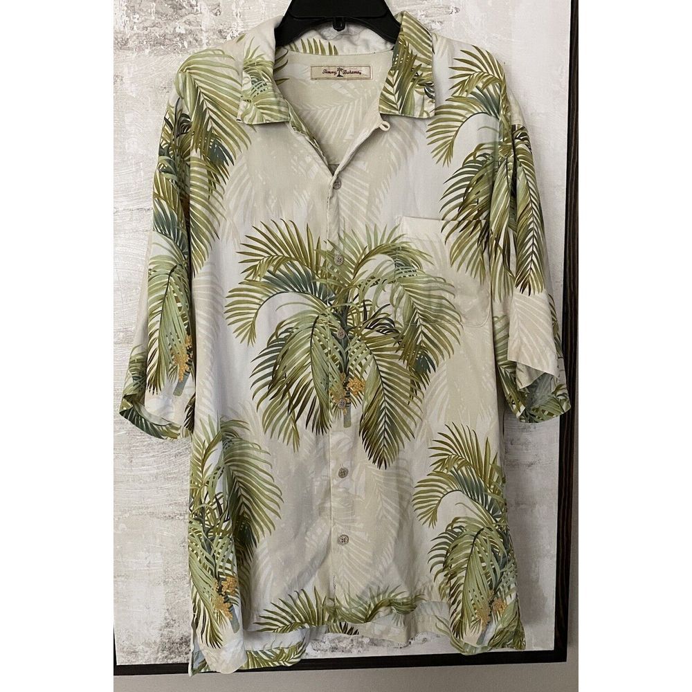 Tommy Bahama Camp Shirt‎ Mens XL 100% Silk Palm Trees Short Sleeve Hawaiian